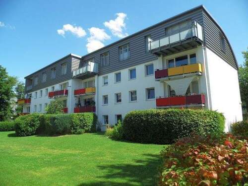 Bernadottestr. 154 a-c - Moderne 3-Zimmer-Dachgeschosswohnung mit Balkon