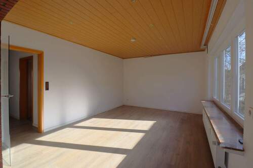 Wohnzimmer EG.JPG - 9 Zimmer Mehrfamilienhaus, Wohnhaus in Kirchlengern