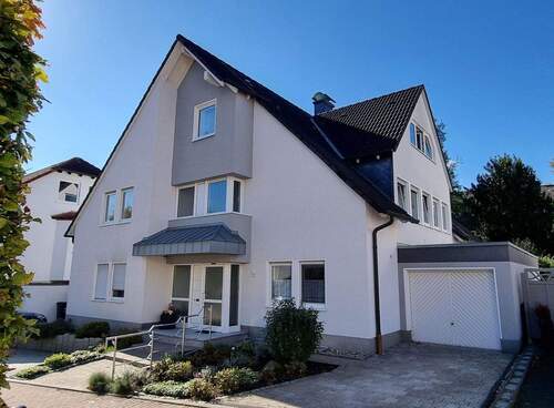 Straßenansicht - 3 Zimmer Etagenwohnung in Bochum