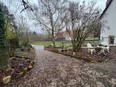 Einfahrt zu den Häusern - 