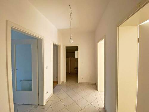 Flur - 3 Zimmer Etagenwohnung in Chemnitz