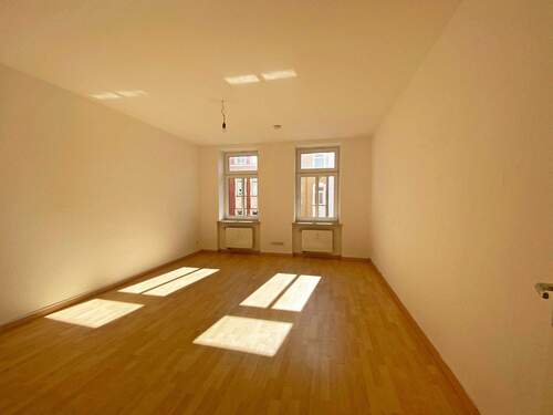 Wohnzimmer - Etagenwohnung mit 74,50 m&sup2; in Chemnitz zur Miete