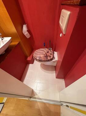 WC - 