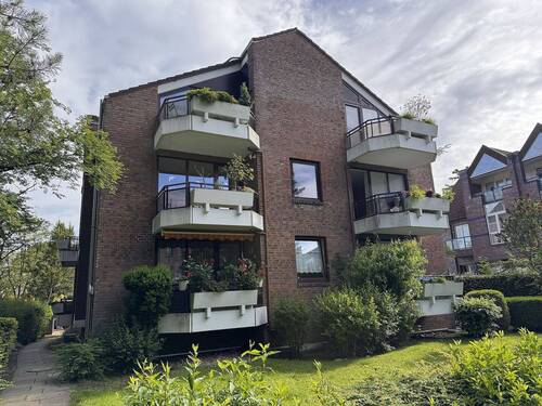 Objektansicht rückseitig - 2 Zimmer Etagenwohnung in Großhansdorf