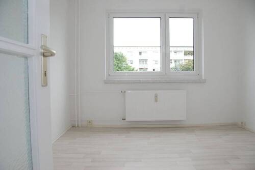Schlafzimmer Vergleichswohnung - 2 Zimmer Etagenwohnung zur Miete in Chemnitz