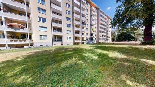 Hausansicht - Etagenwohnung mit 57,00 m² in Chemnitz zur Miete