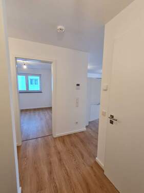 Eingangsbereich - Bild 1.jpg - Hell und gemütlich Wohnen in Losheim