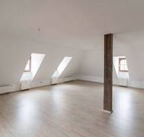 Renovierte 4-Zimmer-Dachgeschosswohnung in Löbau - effizientes Heizen mit Fernwärme