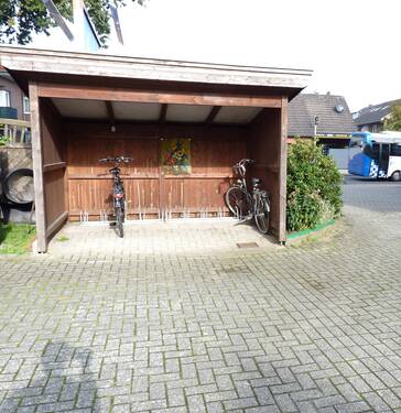 Fahrradabstellschuppen - 