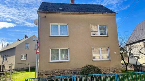 Frontansicht - Mehrfamilienhaus, Wohnhaus mit 144,00 m² in Königshain-Wiederau zum Kaufen