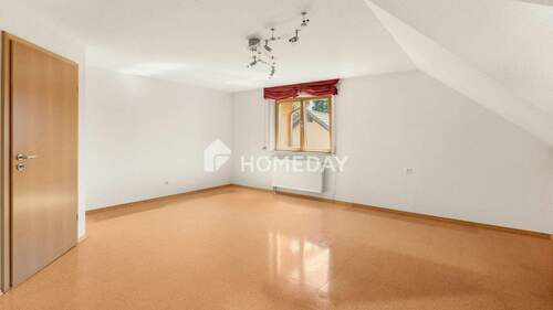 1. OG Schlafzimmer 1 - 