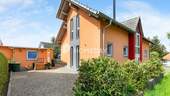Außenansicht 3 - Einfamilienhaus mit 267,00 m² in Tuningen zum Kaufen