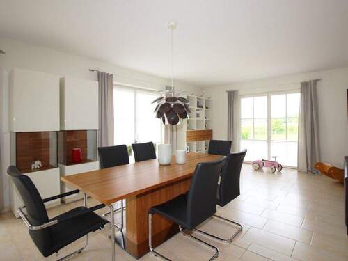 Essbereich mit Terrassenzugang - 