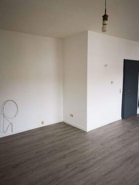 Wohnzimmer - Bild 3.jpg - 