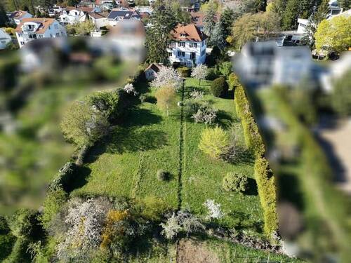Startbild - 9 Zimmer Einfamilienhaus zum Kaufen in Stuttgart