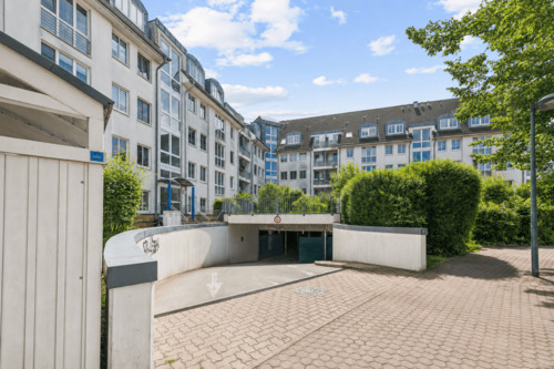 Tiefgarageneinfahrt - 