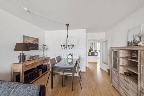 Wohnzimmer - Etagenwohnung mit 57,10 m&sup2; in Rostock zum Kaufen