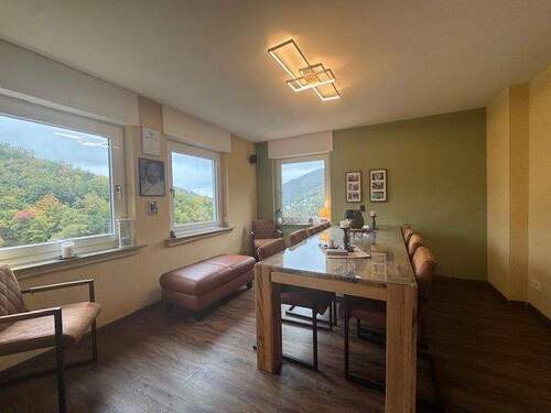 IMG_0551.jpg - 8 Zimmer Einfamilienhaus in Altena