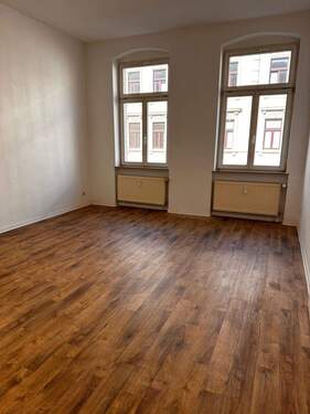 Wohnzimmer.jpeg - Etagenwohnung mit 59,60 m&sup2; in Halle (Saale) zur Miete