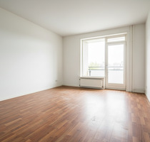 ?? Ruhige 3-Zimmer-Wohnung in Mariendorf - Westbalkon & Stellplatz in gepflegter Umgebung - Berlin Marienfelde