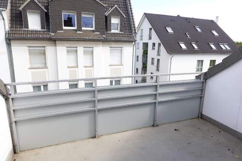 3. Loggia direkt an der Küche - 