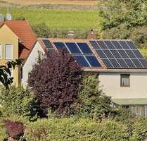 Ein Grundstück mit Zukunft - charmantes Bestands-Einfamilienhaus mit großem Garten & vielseitigem Entwicklungspotenzial in Regensburg-Leoprechting!