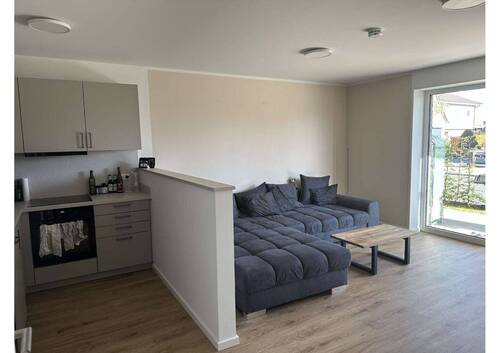 Wohnzimmer, Küche - 