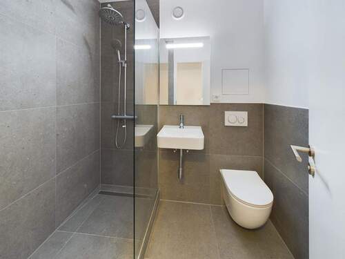 Badezimmer - Etagenwohnung mit 31,00 m² in München zum Kaufen