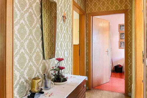 Flur EG - 7 Zimmer Einfamilienhaus in Wuppertal