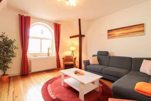 Wohnzimmer 1.1 - 4 Zimmer Einfamilienhaus zum Kaufen in Cuxhaven