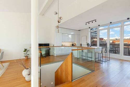 Wohnbereich mit 4 m Deckenhöhe - 