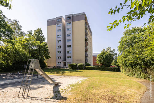 Parkähnliches Grundstück - 3 Zimmer Etagenwohnung in München