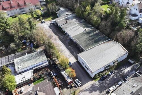 Luftaufnahme - Vielseitiger Gewerbekomplex mit freien Hallenkapazitäten für Handwerk und Produktion