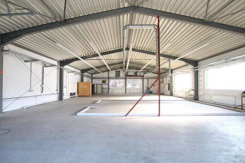 Halle 1 - Halle in Gevelsberg zum Kaufen