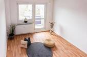 Wohnzimmer Vergleichswohnung - 2 Zimmer Etagenwohnung zur Miete in Chemnitz