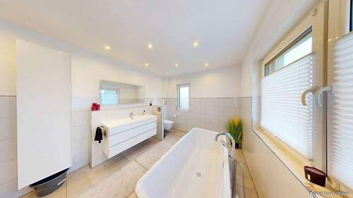 Badezimmer im Obergeschoss - 