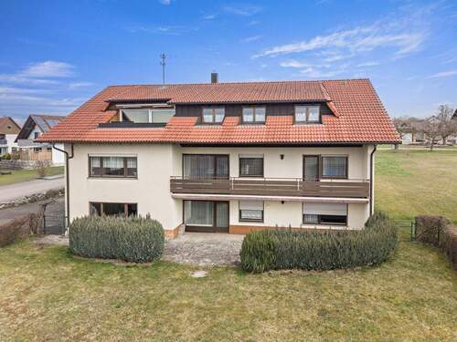 Außenansicht - PROVISIONSFREI - Ländliche Ruhe trifft Wohnkomfort: Großes Haus mit zwei eigenständigen Wohnungen