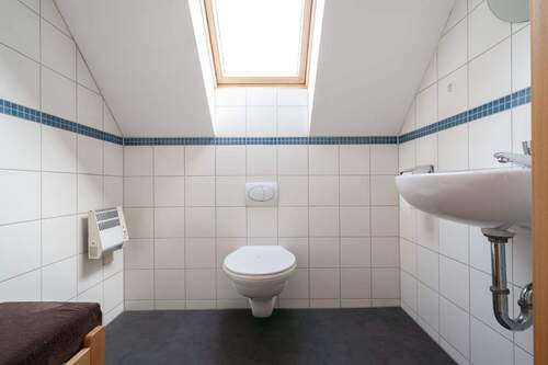 WC ELW - 