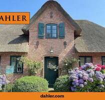 Ansprechendes reetgedecktes Friesenhaus auf Föhr - Oevenum