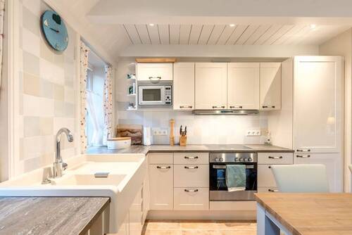 Helle Küche offen zum Wohnraum - 