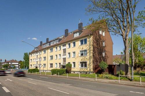 Fassade - 4 Zimmer Etagenwohnung zum Kaufen in Essen