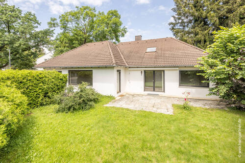 EFH-Bungalow mit Südgarten - 8 Zimmer Einfamilienhaus zum Kaufen in Eichenau