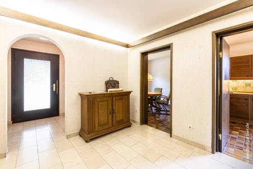 Eingang, rechts die Wohnküche - 