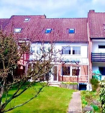 Fassade Rückseite und Garten - 
