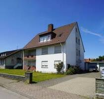 3-Parteienhaus in Horn-Bad Meinberg, zwei Wohnungen vermietet, eine leerstehend