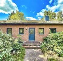 Entspannter Wohlfühl-Bungalow mit großer Garage und liebevollem Erholungsgarten für alle Generationen - Rosche