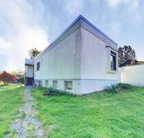 Bungalow in Top-Ruhelage von Maintal OT Dörnigheim - 899 m² Grundstück mit vielen Möglichkeiten