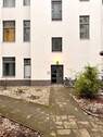 Eingang Quergebäude - 