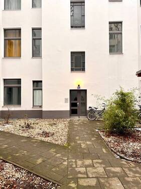 Eingang Quergebäude - 