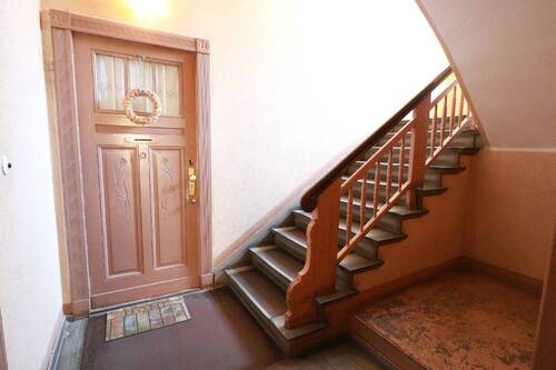 Hochparterre Treppenhaus - 
